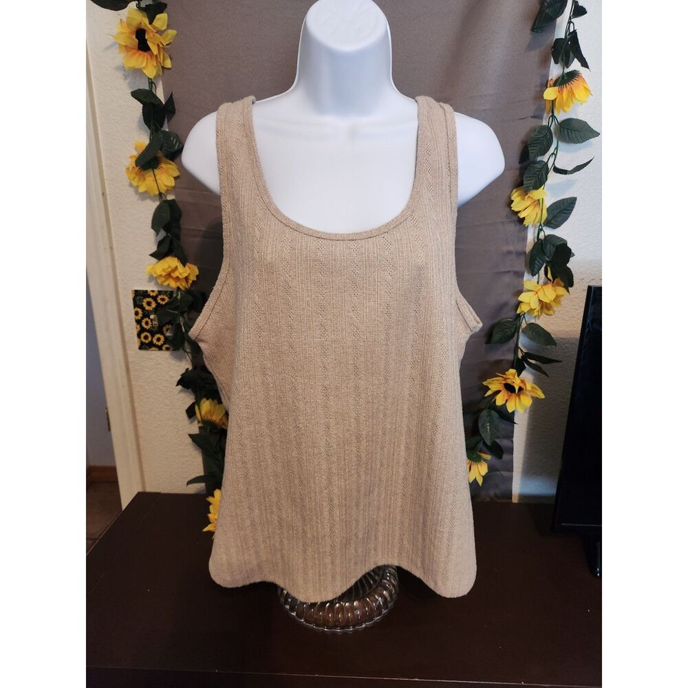 Live 2 Lounge Women's Size XXL Metallic Gold Beige Ribbed Scoop Neck Tank Top